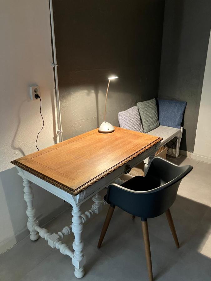 Chambre Avec Petit-Dejeuner En Provence Luberon La Tour-d'Aigues Luaran gambar