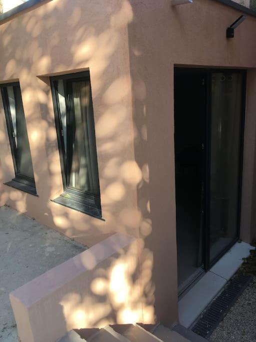 Chambre Avec Petit-Dejeuner En Provence Luberon La Tour-d'Aigues Luaran gambar